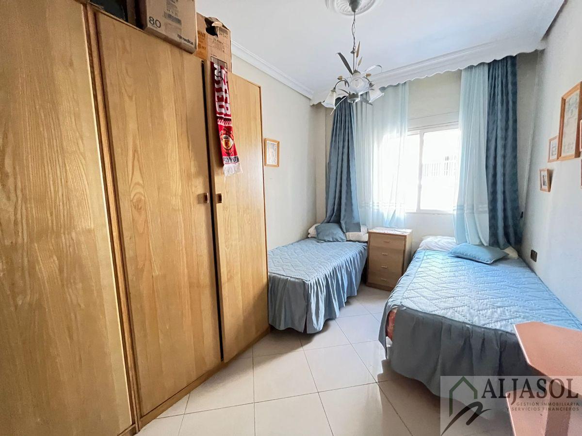 For sale of flat in Camas