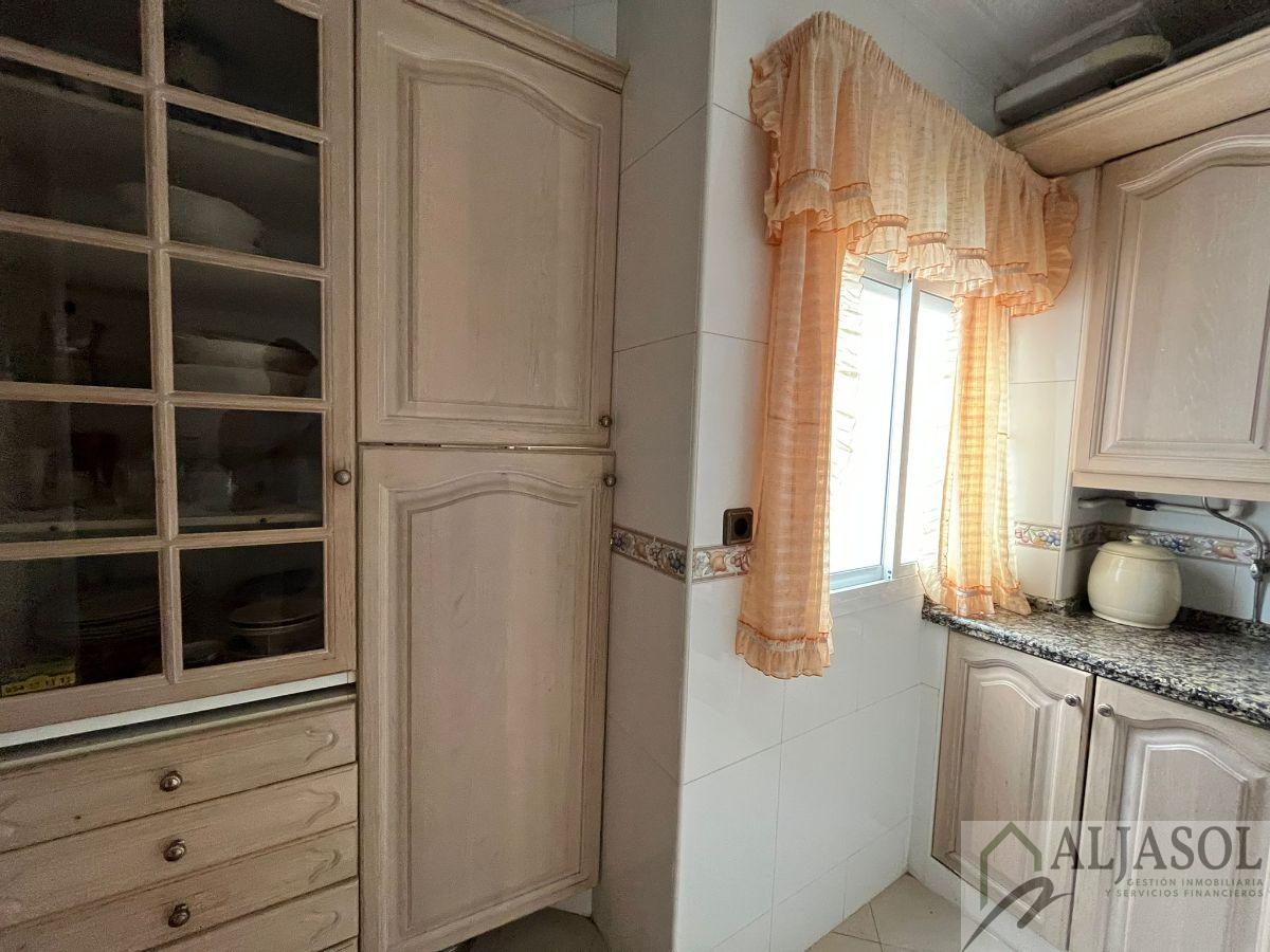 For sale of flat in Camas