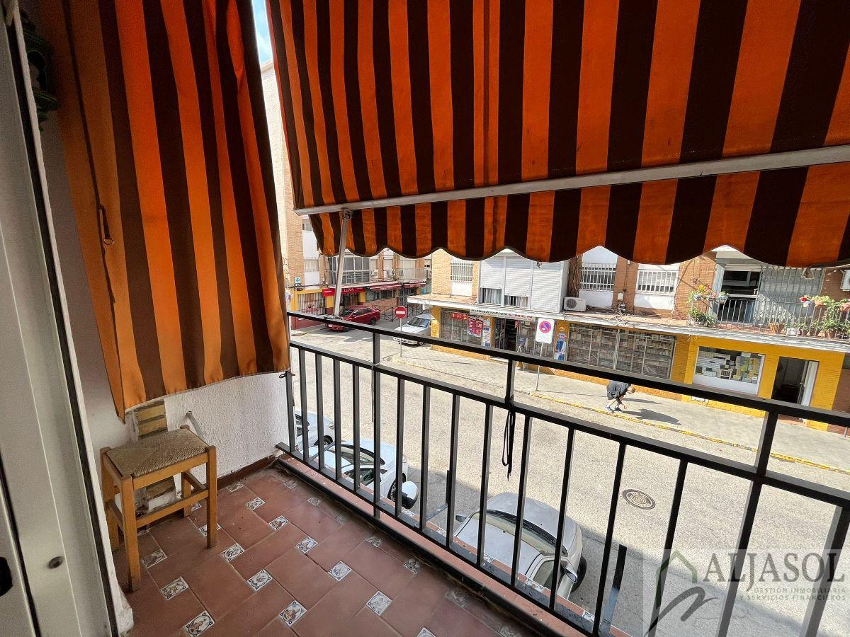 For sale of flat in Camas