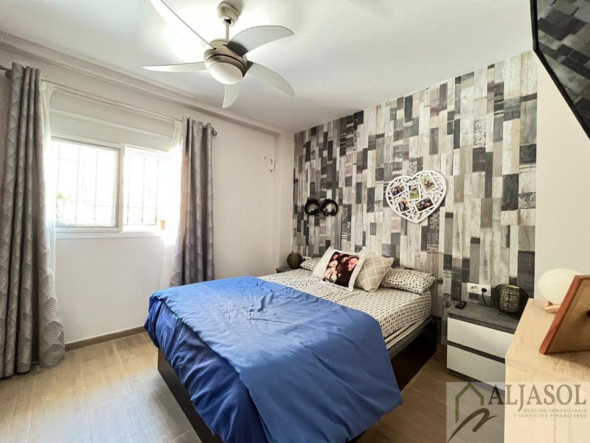 For sale of flat in Camas