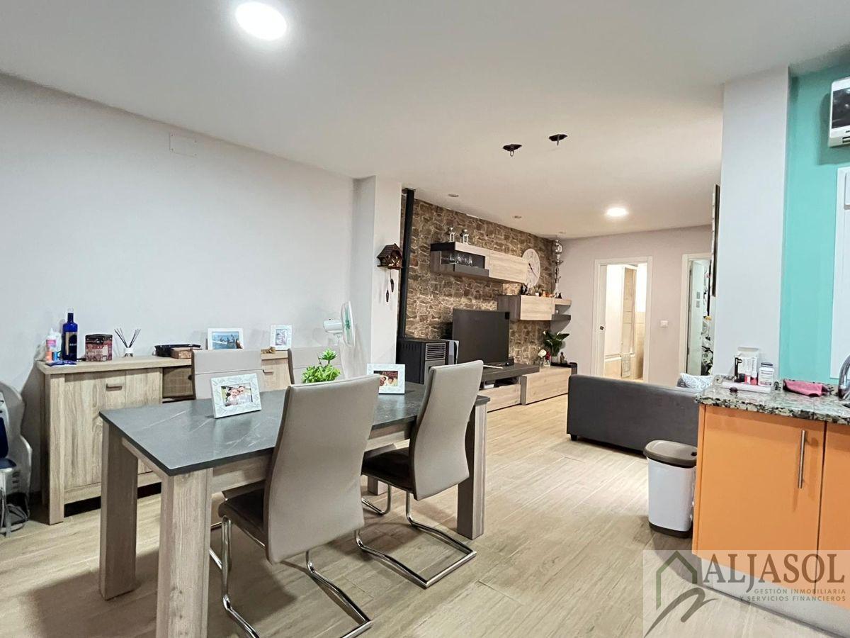 For sale of flat in Camas