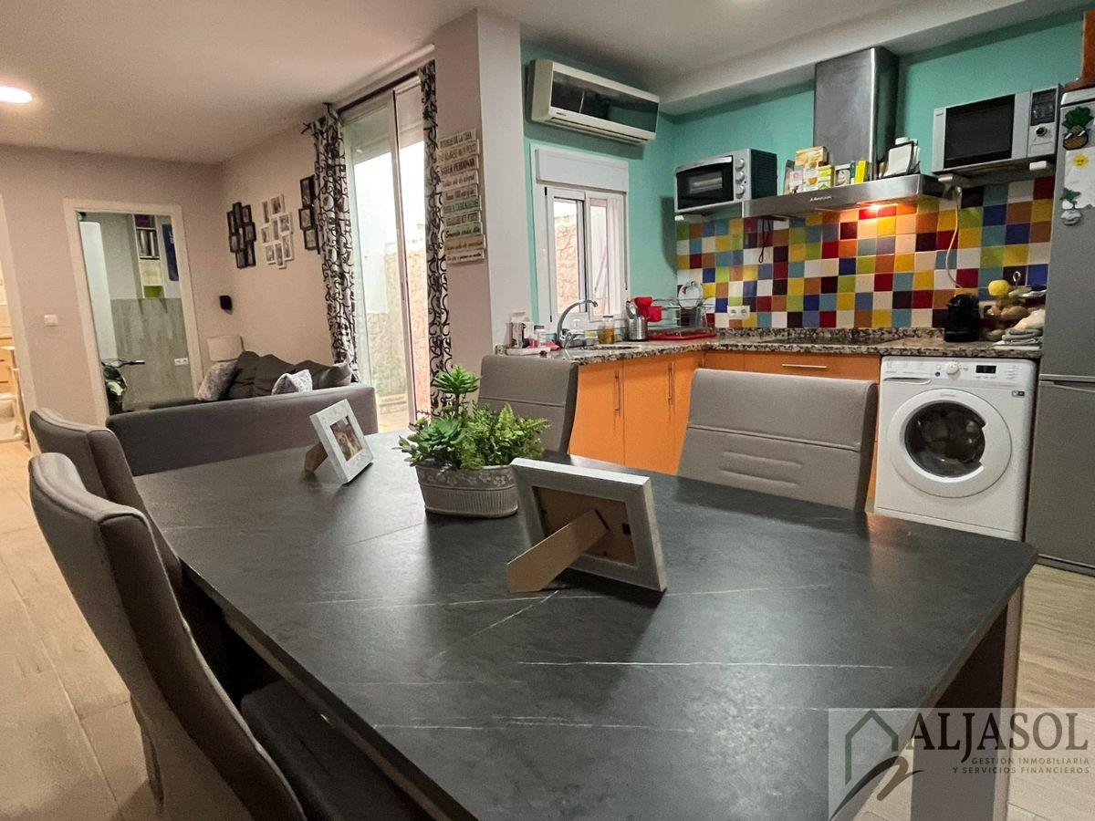 For sale of flat in Camas