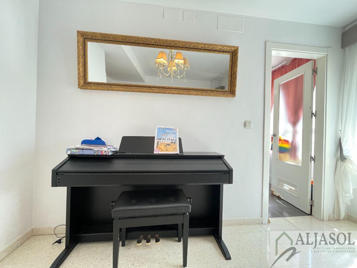 For sale of flat in Gelves