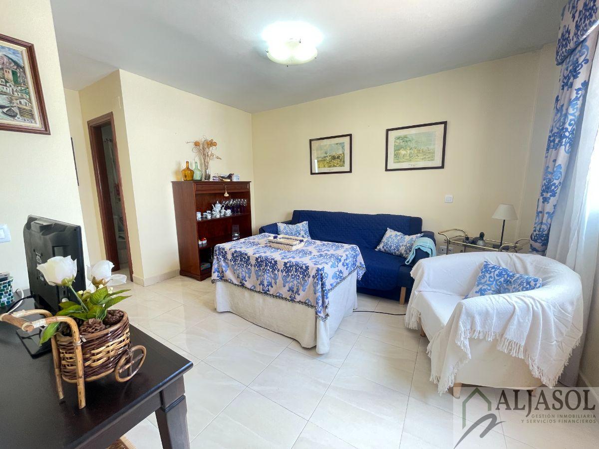 For rent of apartment in Villamartín