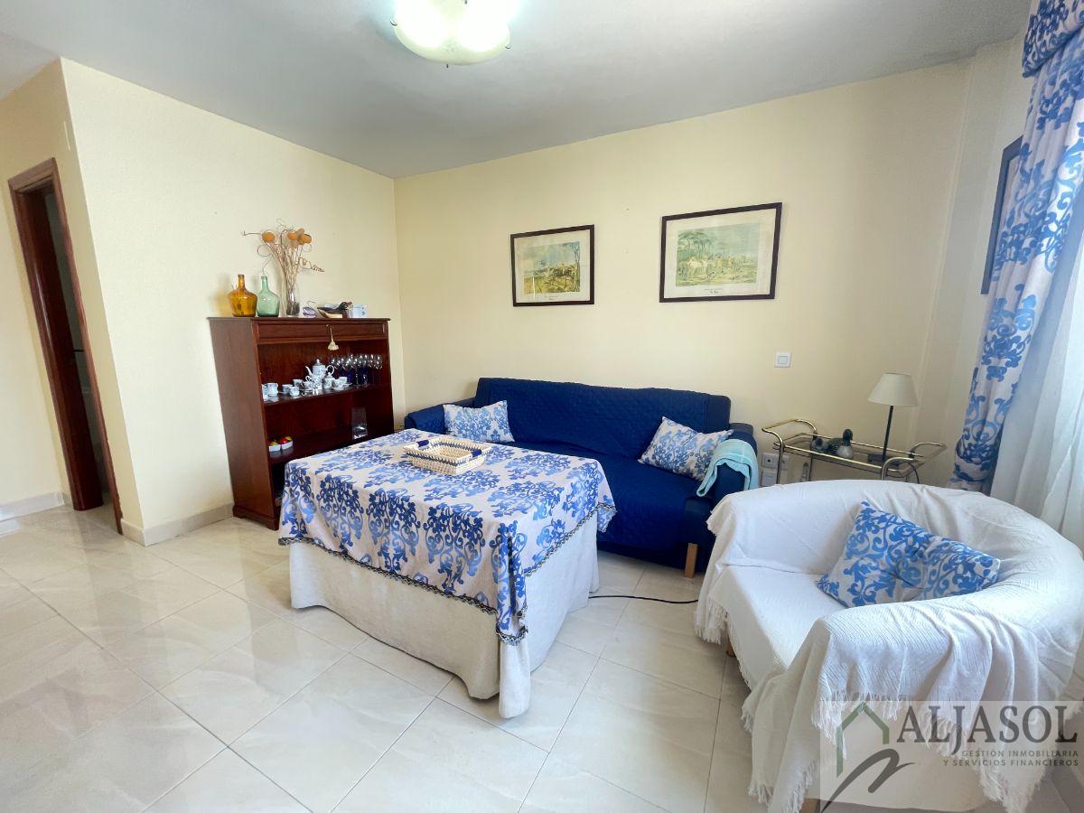For rent of apartment in Villamartín