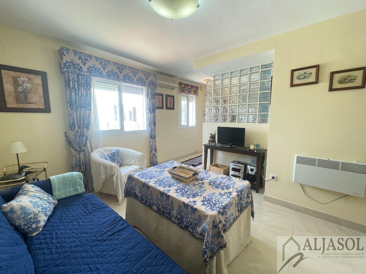 For rent of apartment in Villamartín