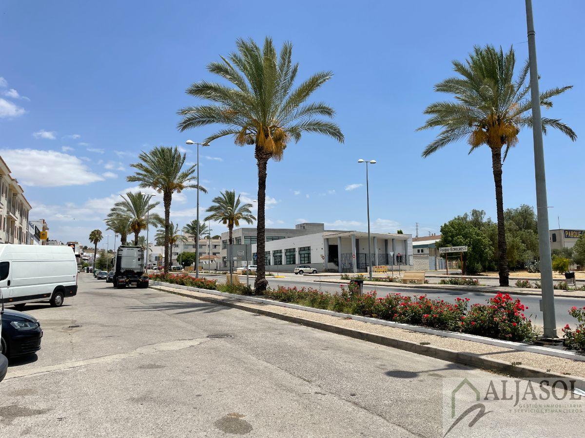 For rent of apartment in Villamartín