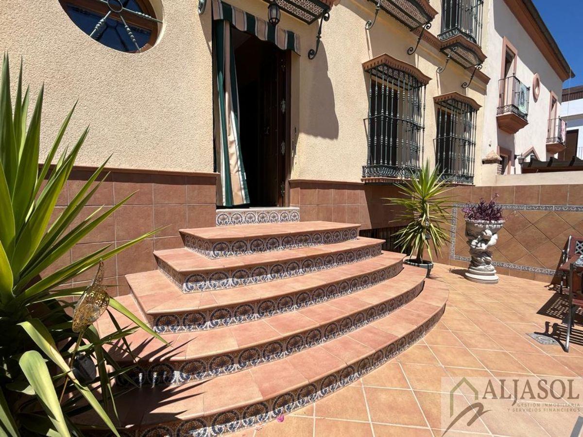 Venta de casa en Santiponce