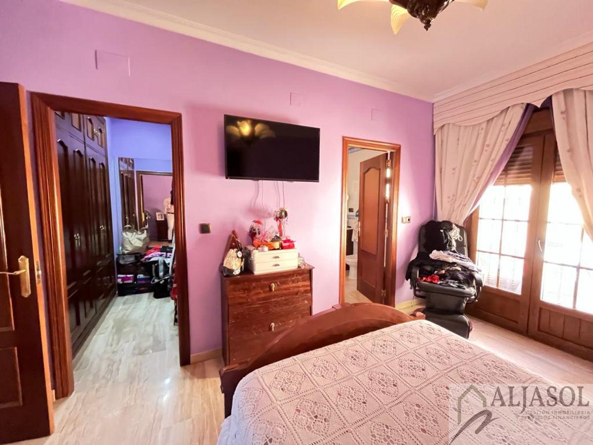 Venta de casa en Santiponce