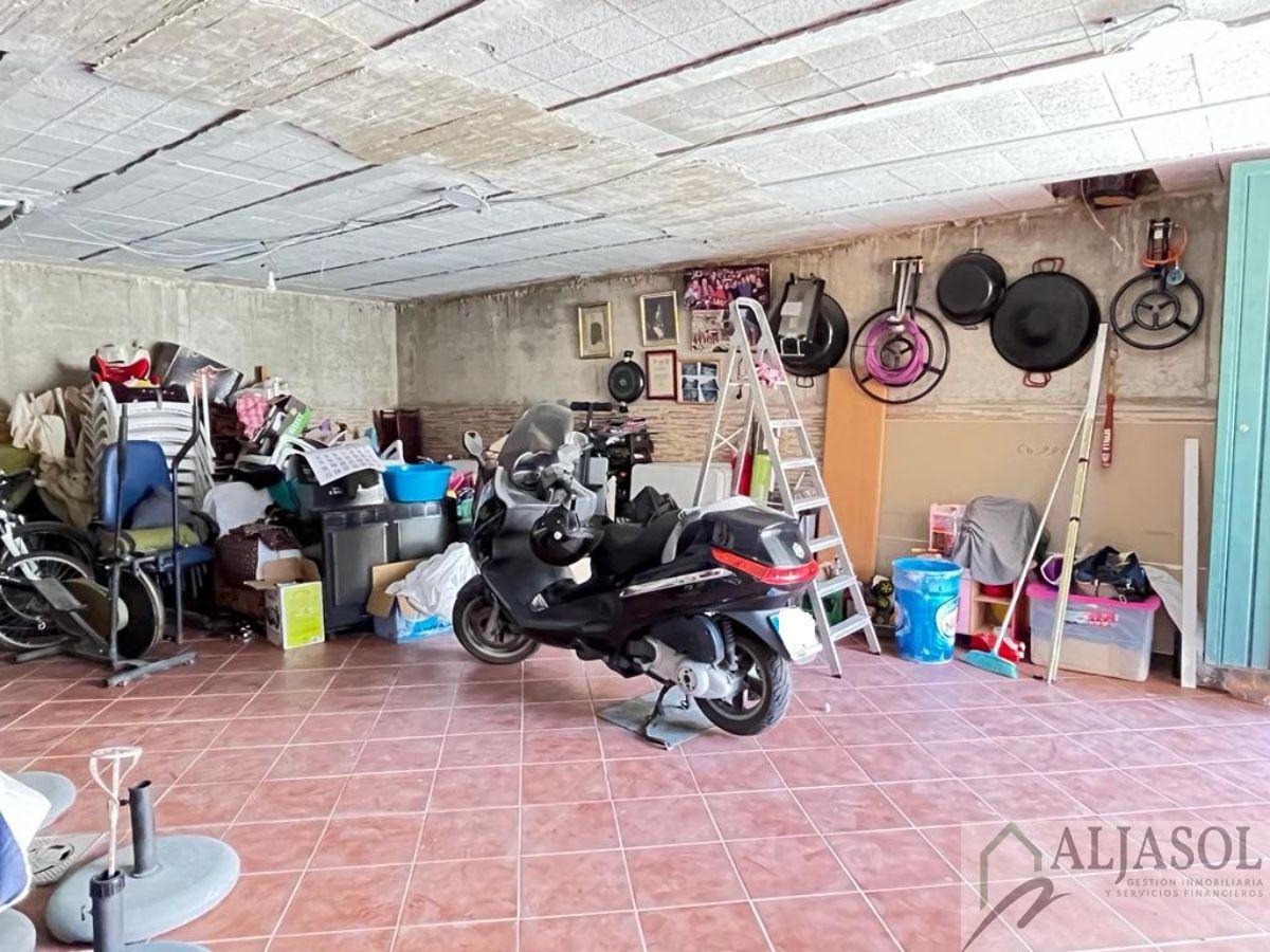 Venta de casa en Santiponce