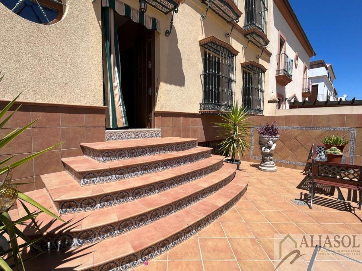 Venta de casa en Santiponce