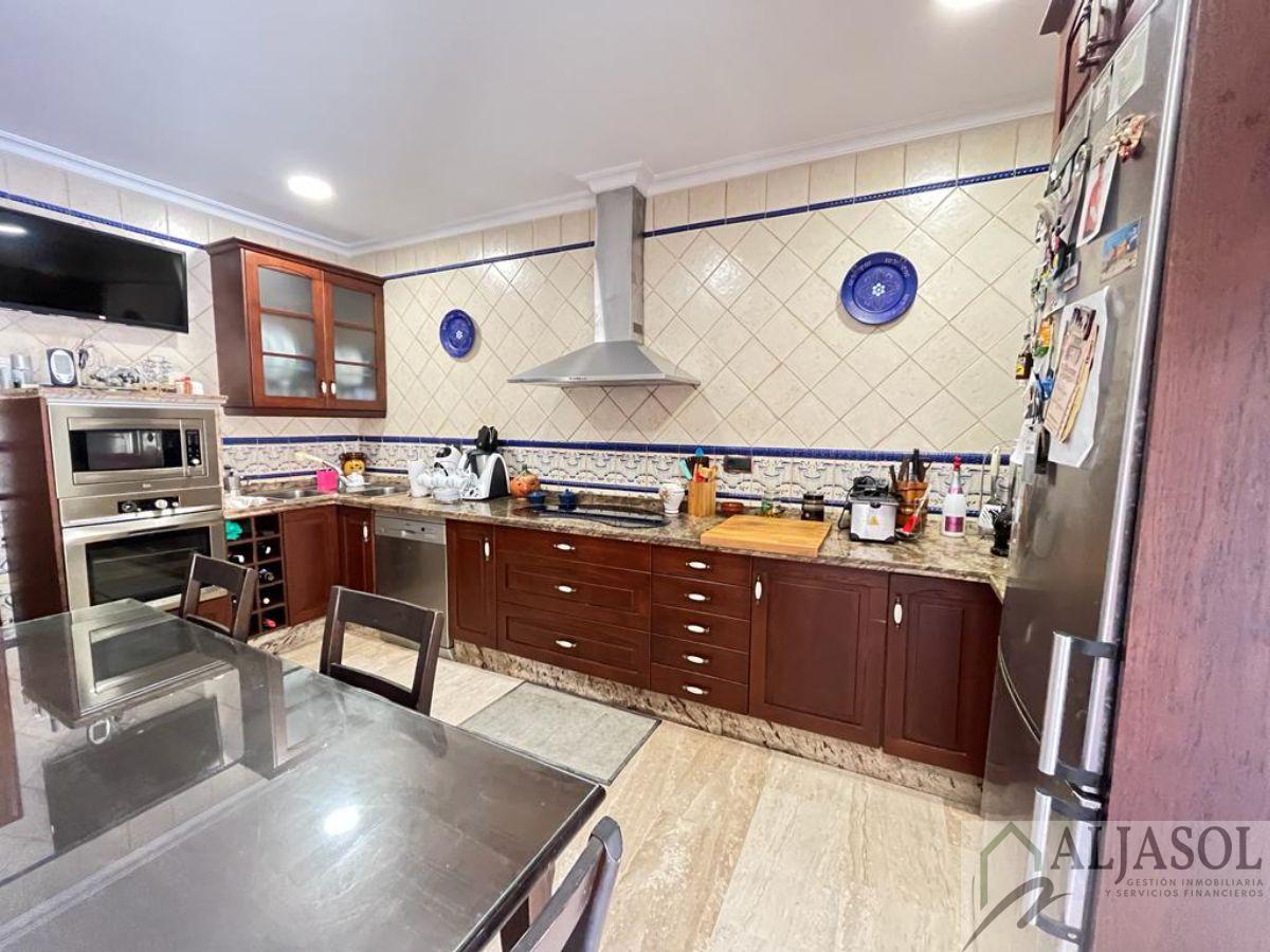 Venta de casa en Santiponce