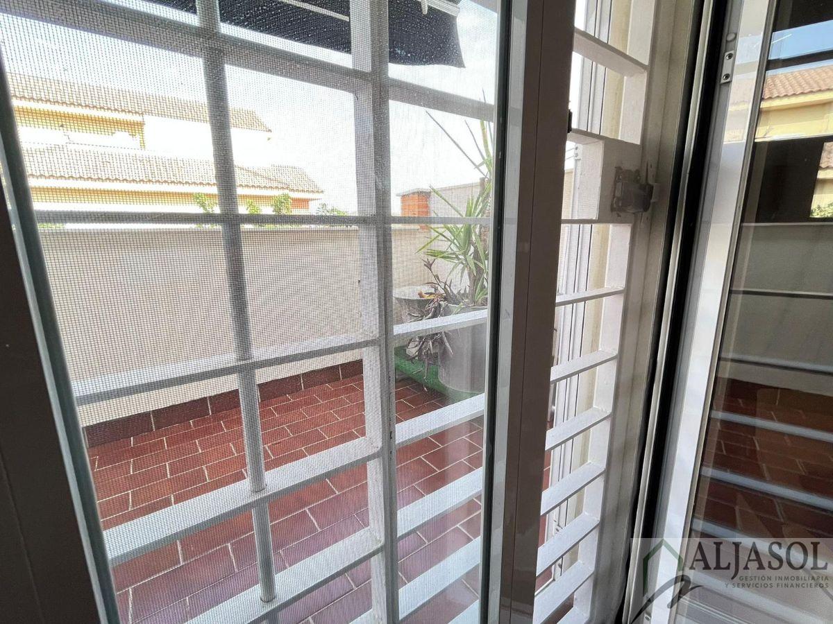 For sale of house in Castilleja de la Cuesta