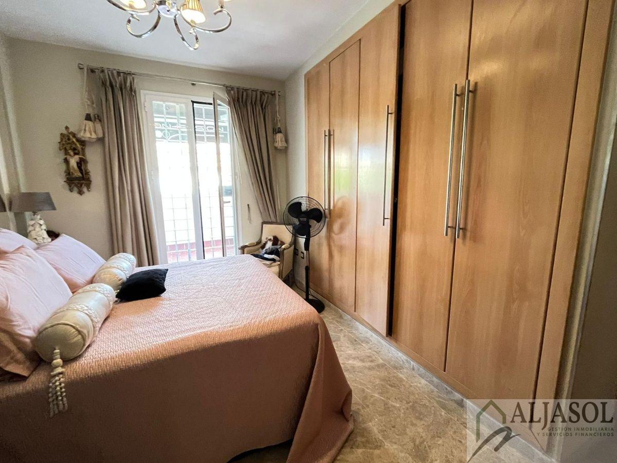 For sale of house in Castilleja de la Cuesta