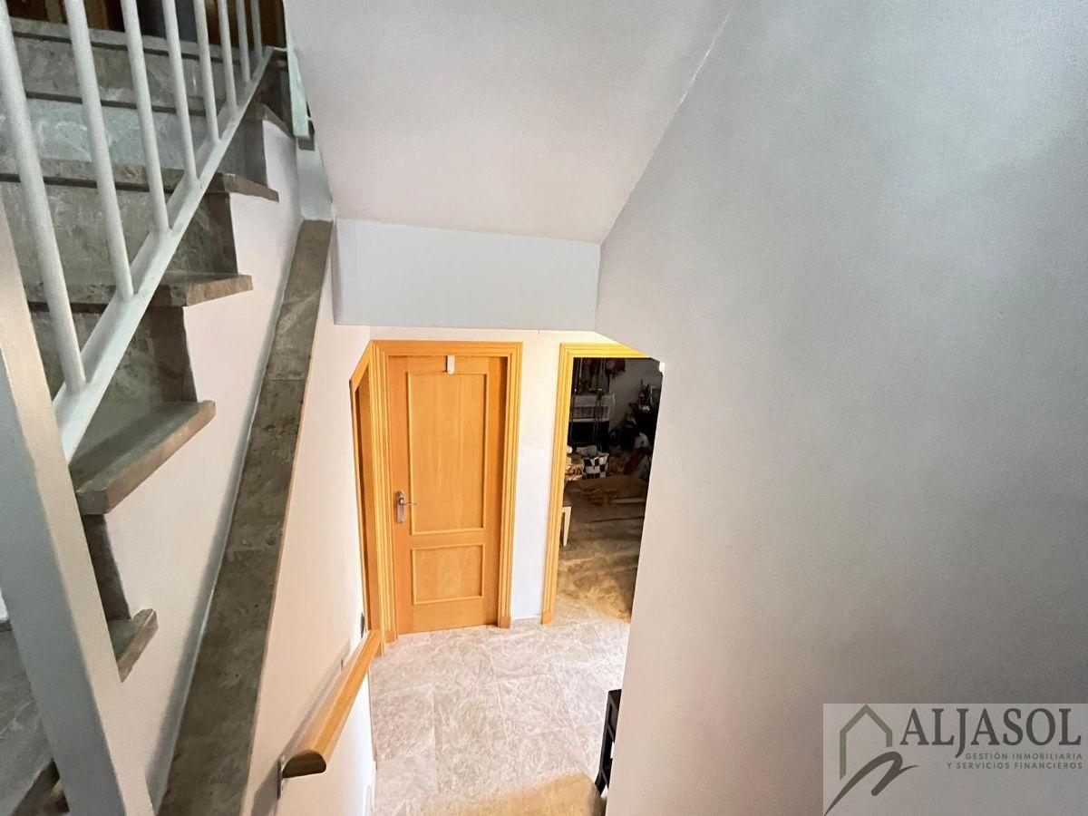 For sale of house in Castilleja de la Cuesta