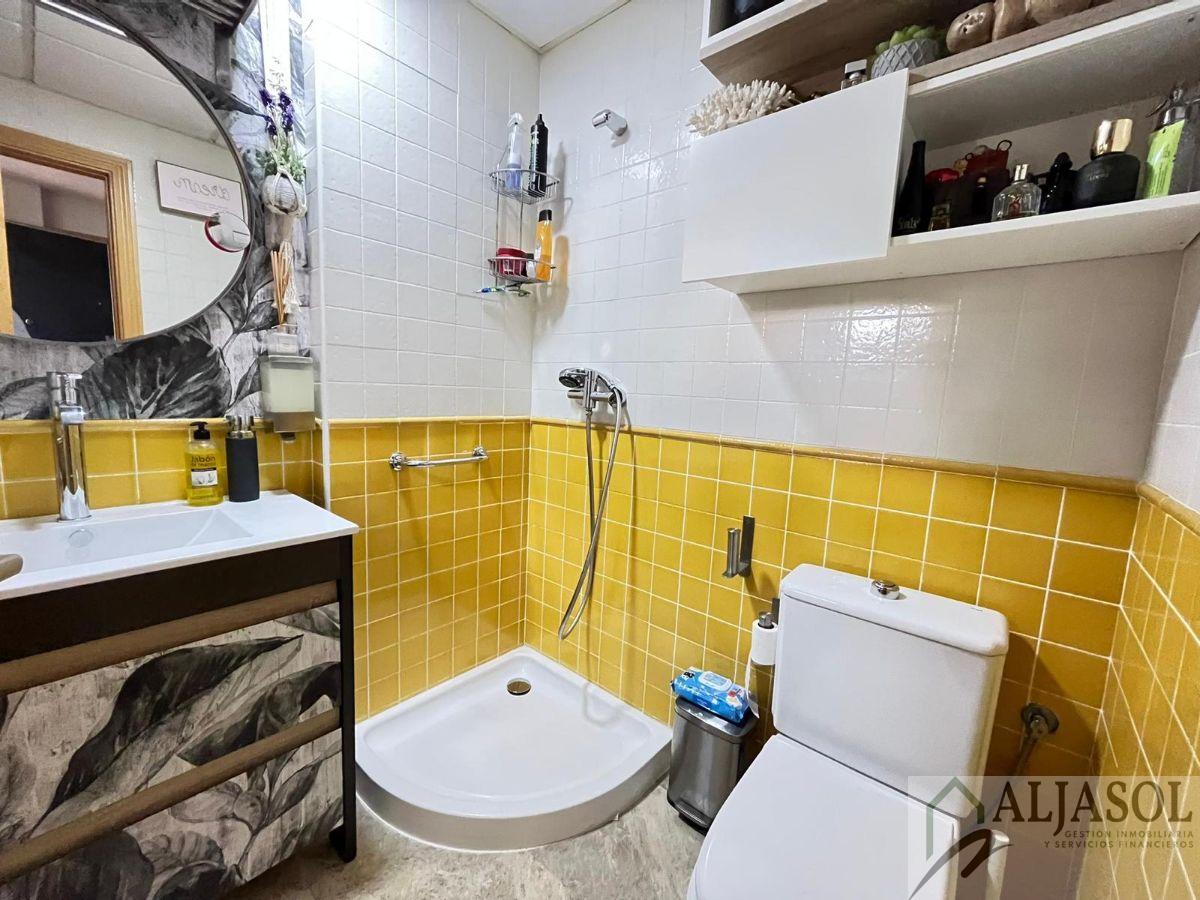 For sale of house in Castilleja de la Cuesta