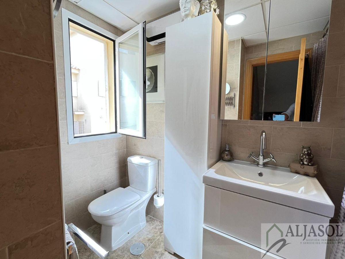 For sale of house in Castilleja de la Cuesta