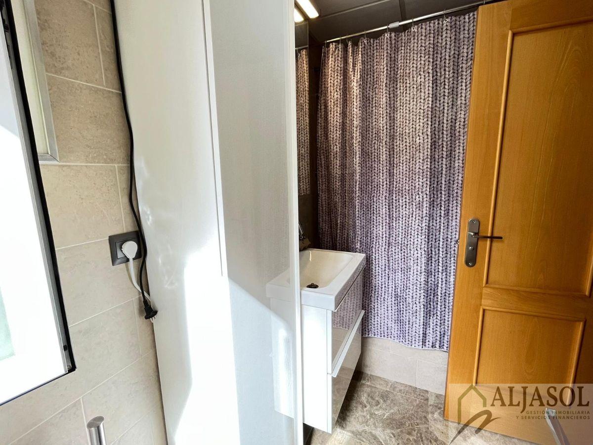 For sale of house in Castilleja de la Cuesta