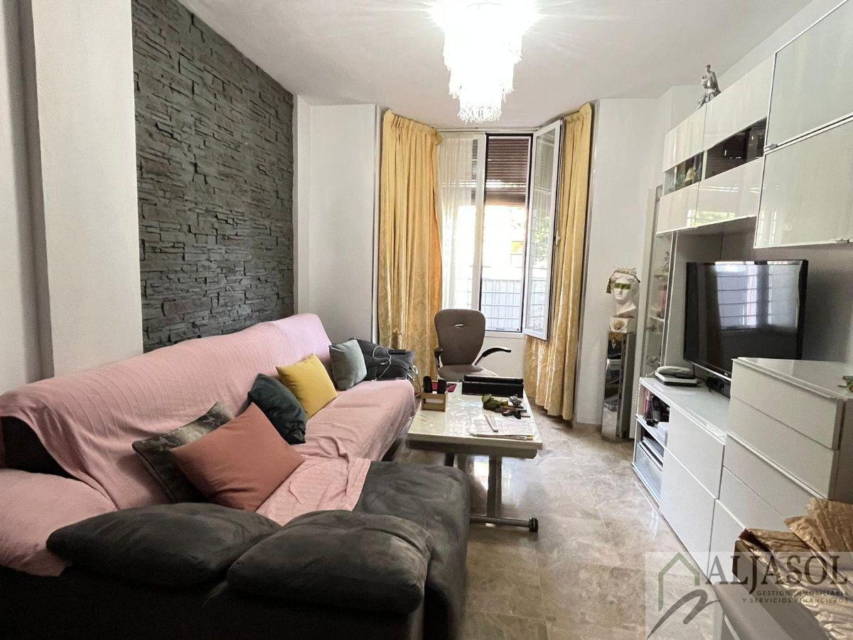 For sale of house in Castilleja de la Cuesta
