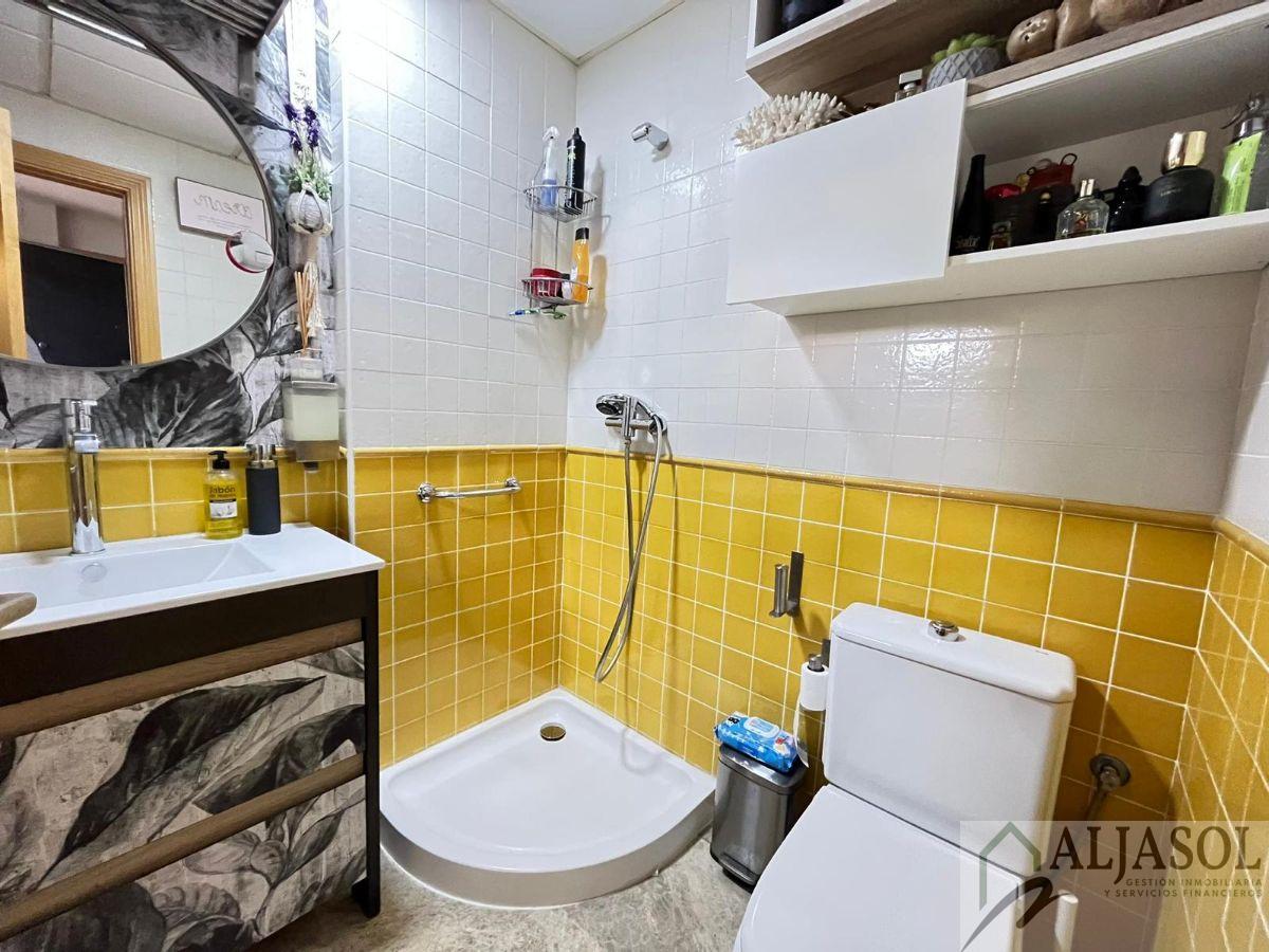 For sale of house in Castilleja de la Cuesta