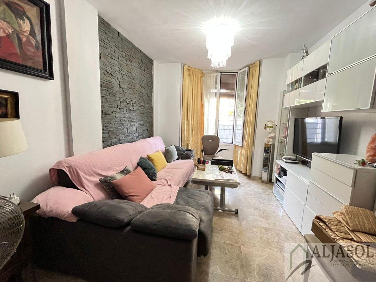 For sale of house in Castilleja de la Cuesta