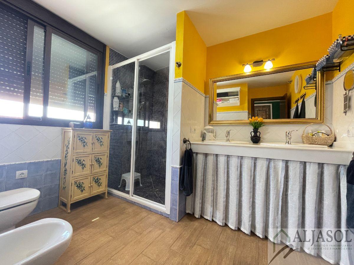 Venta de casa en Bormujos