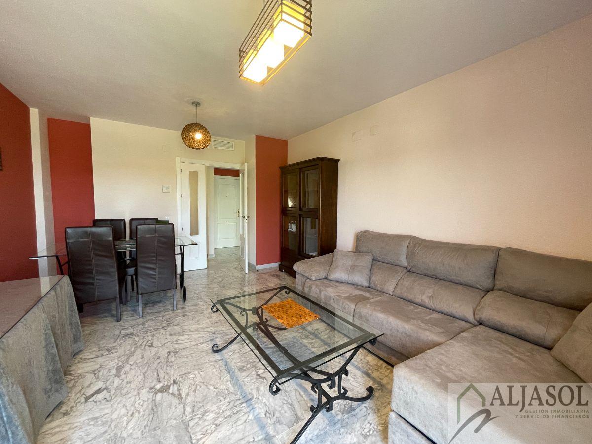 For sale of duplex in Bormujos