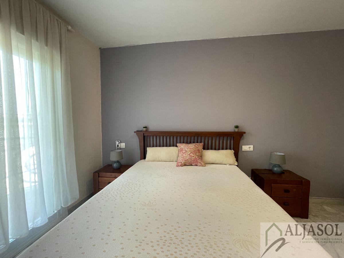 For sale of duplex in Bormujos