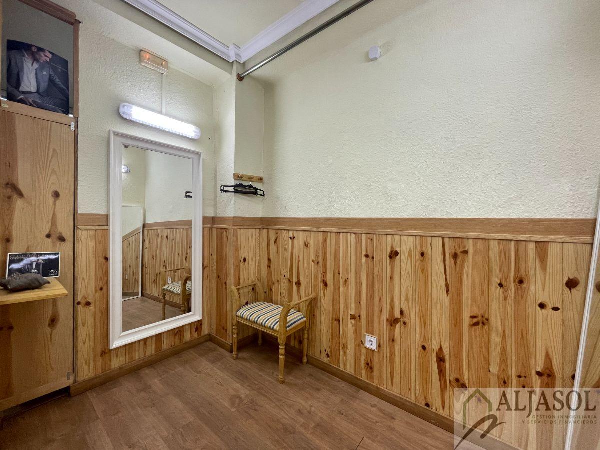 Venta de local comercial en Sevilla