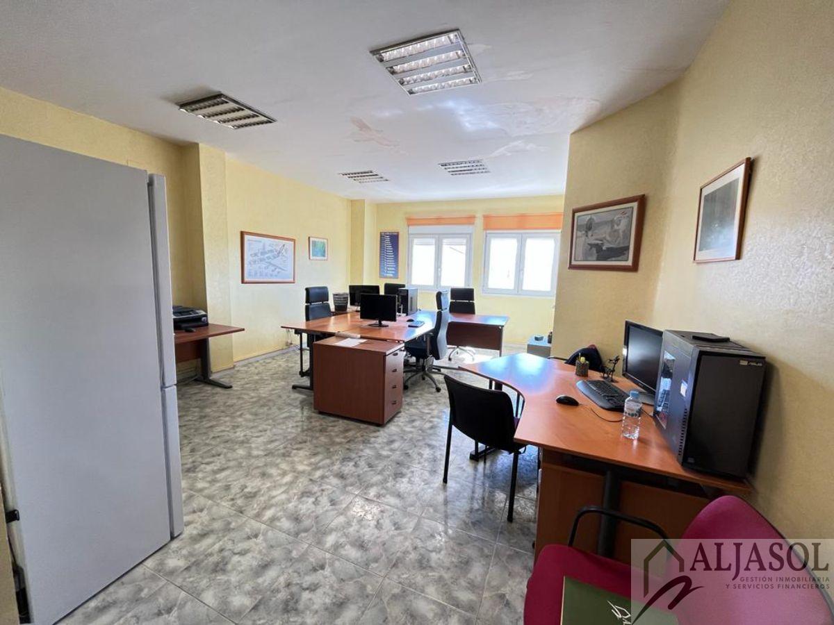 For sale of flat in Bormujos