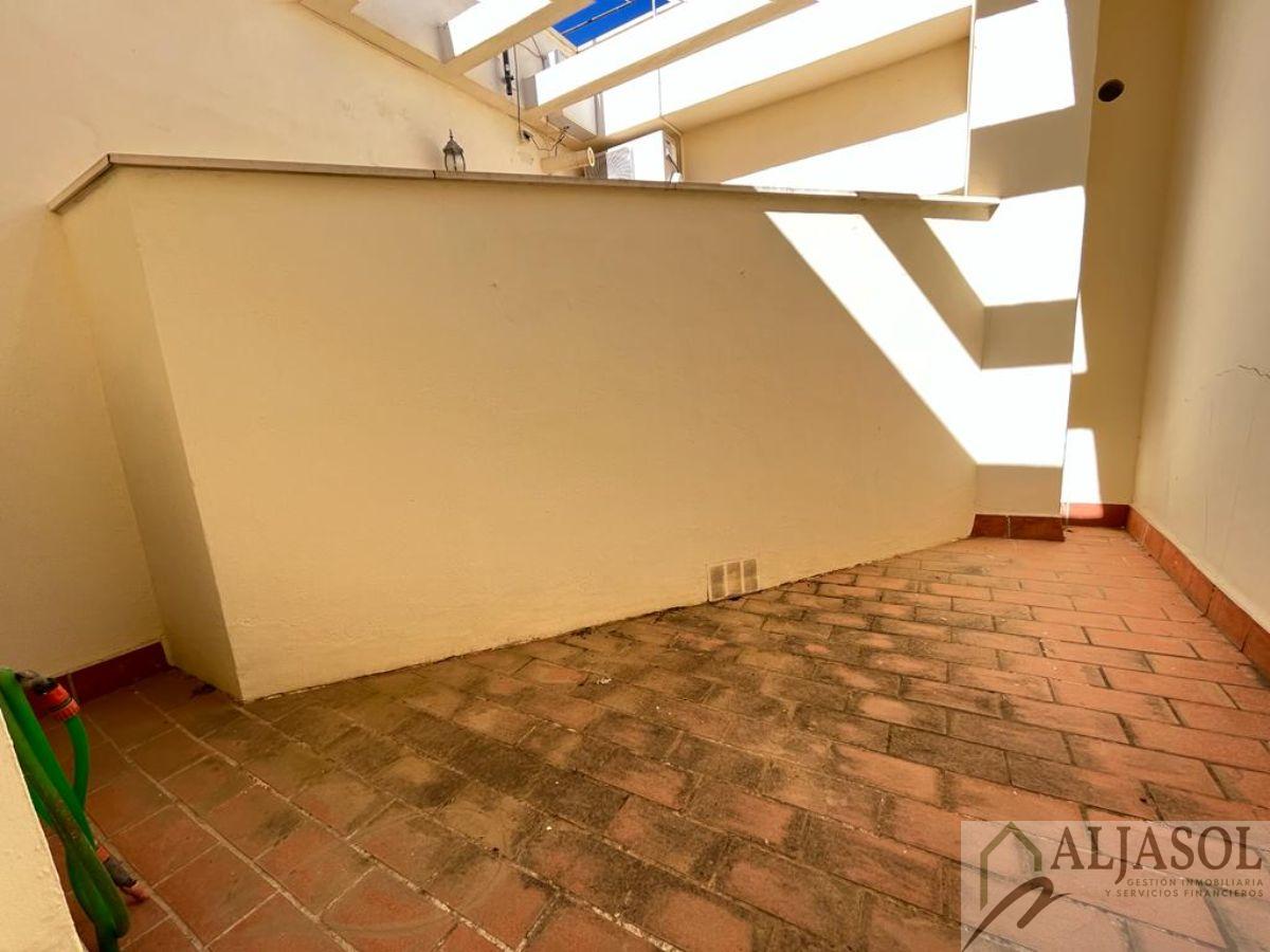 For sale of flat in Bormujos