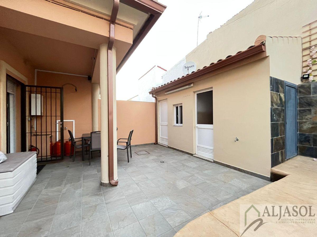 For sale of house in Umbrete