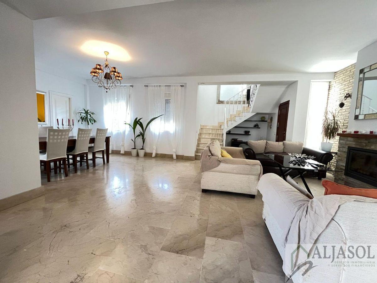 Venta de chalet en Palomares del Río