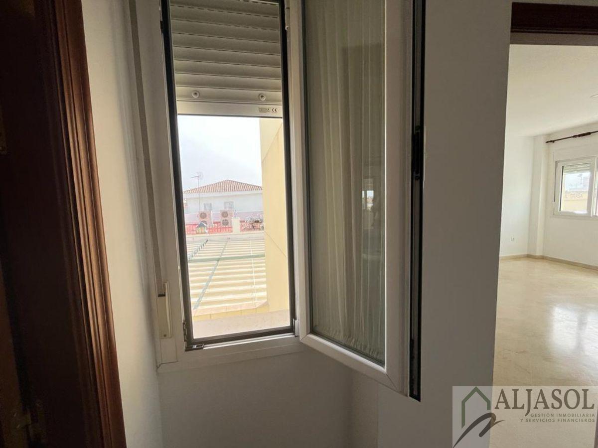 Alquiler de piso en Salteras