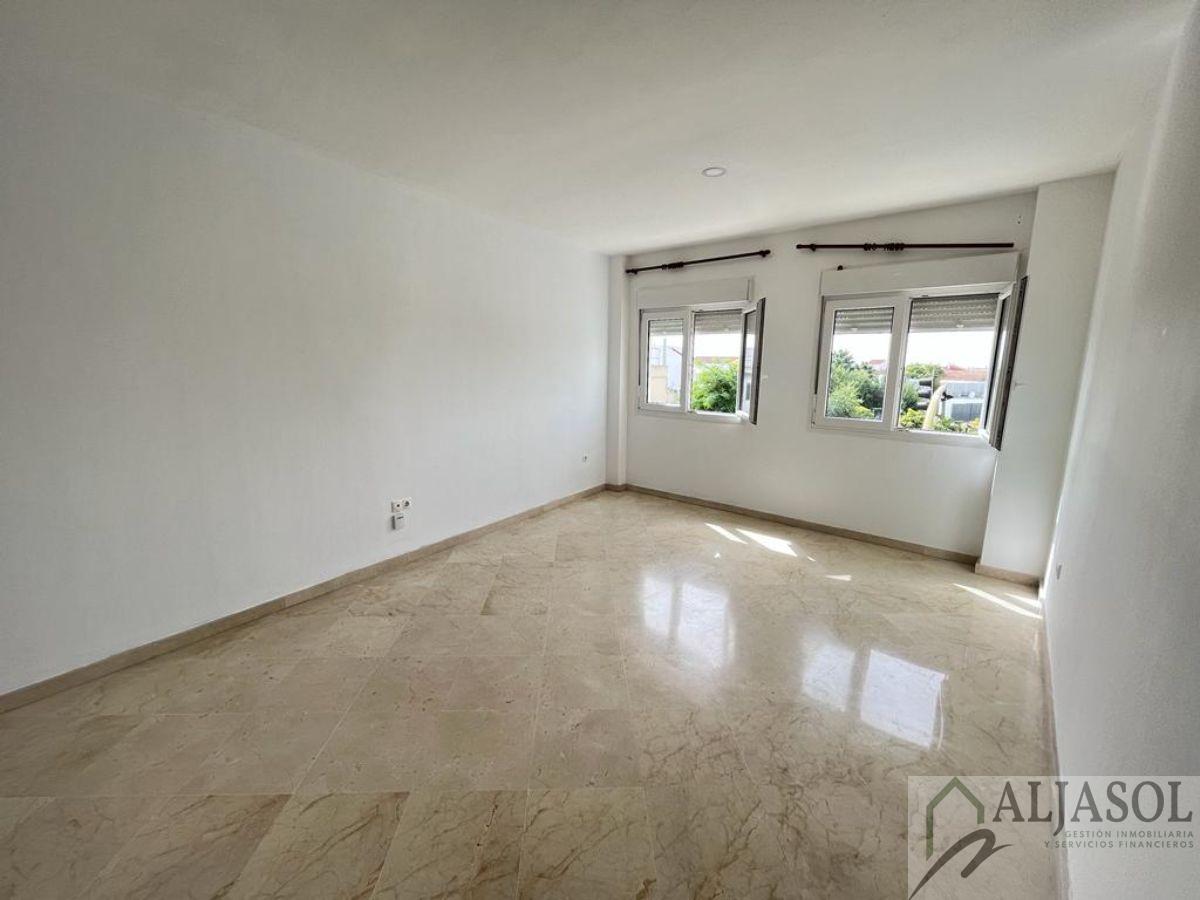 Alquiler de piso en Salteras