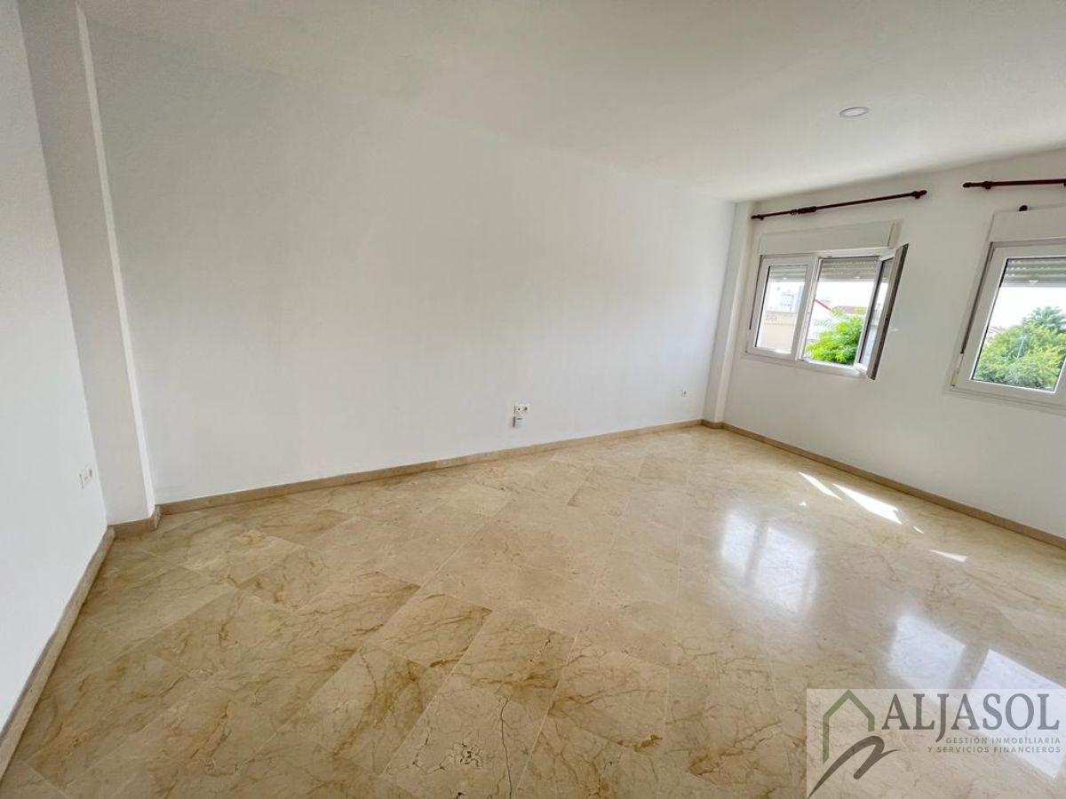 Alquiler de piso en Salteras