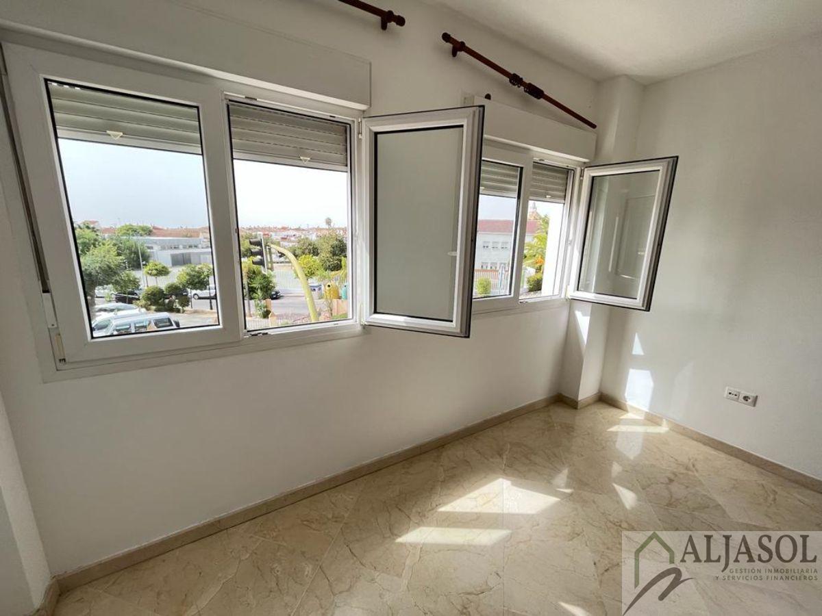 Alquiler de piso en Salteras