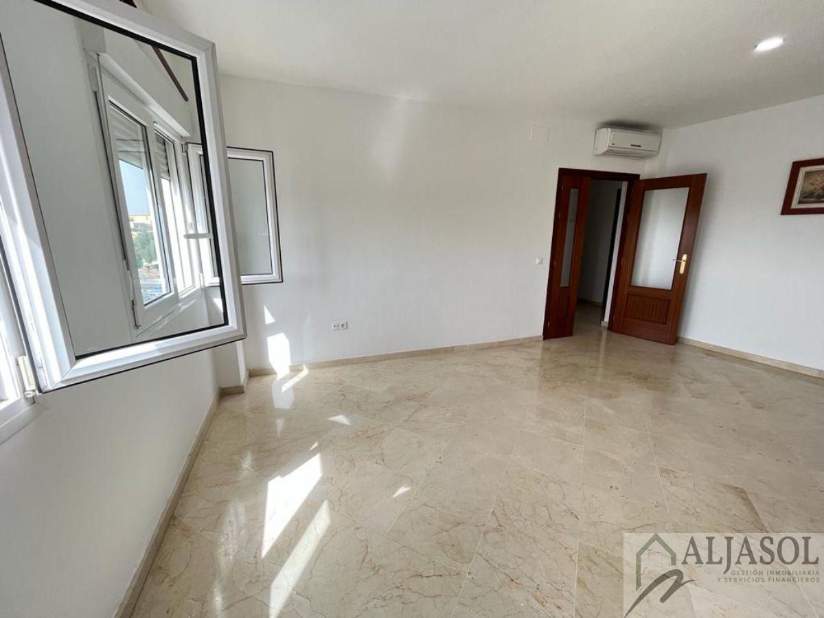 Alquiler de piso en Salteras