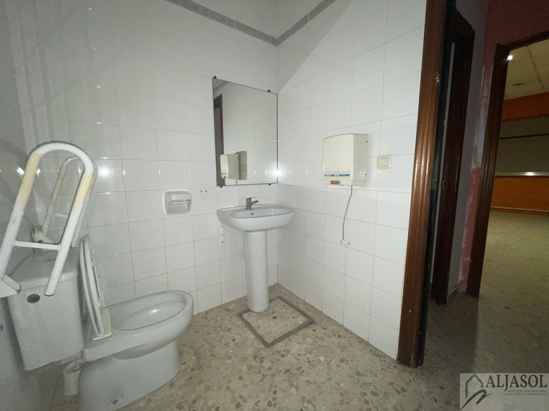 Alquiler de local comercial en San Juan de Aznalfarache
