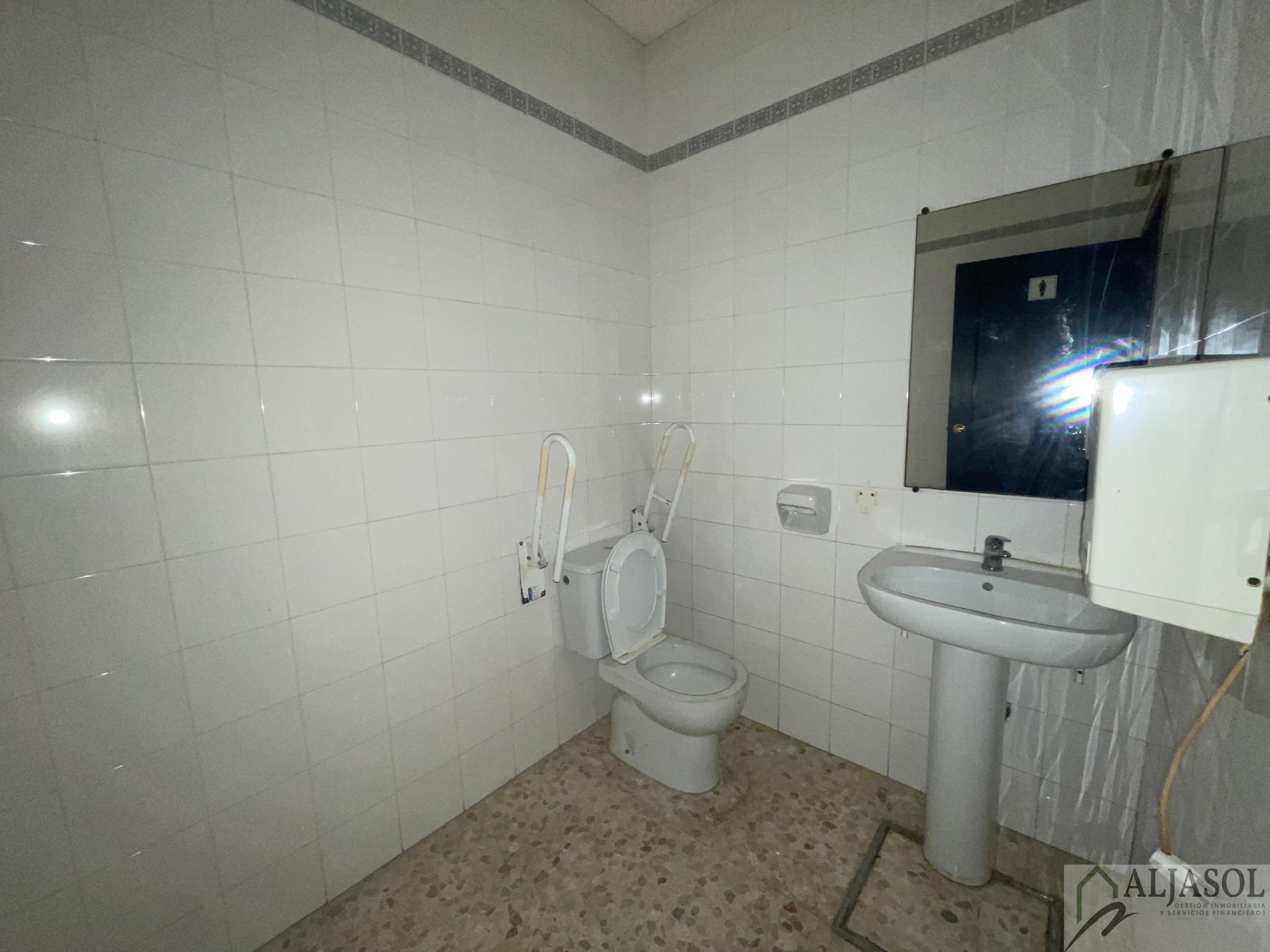 Alquiler de local comercial en San Juan de Aznalfarache
