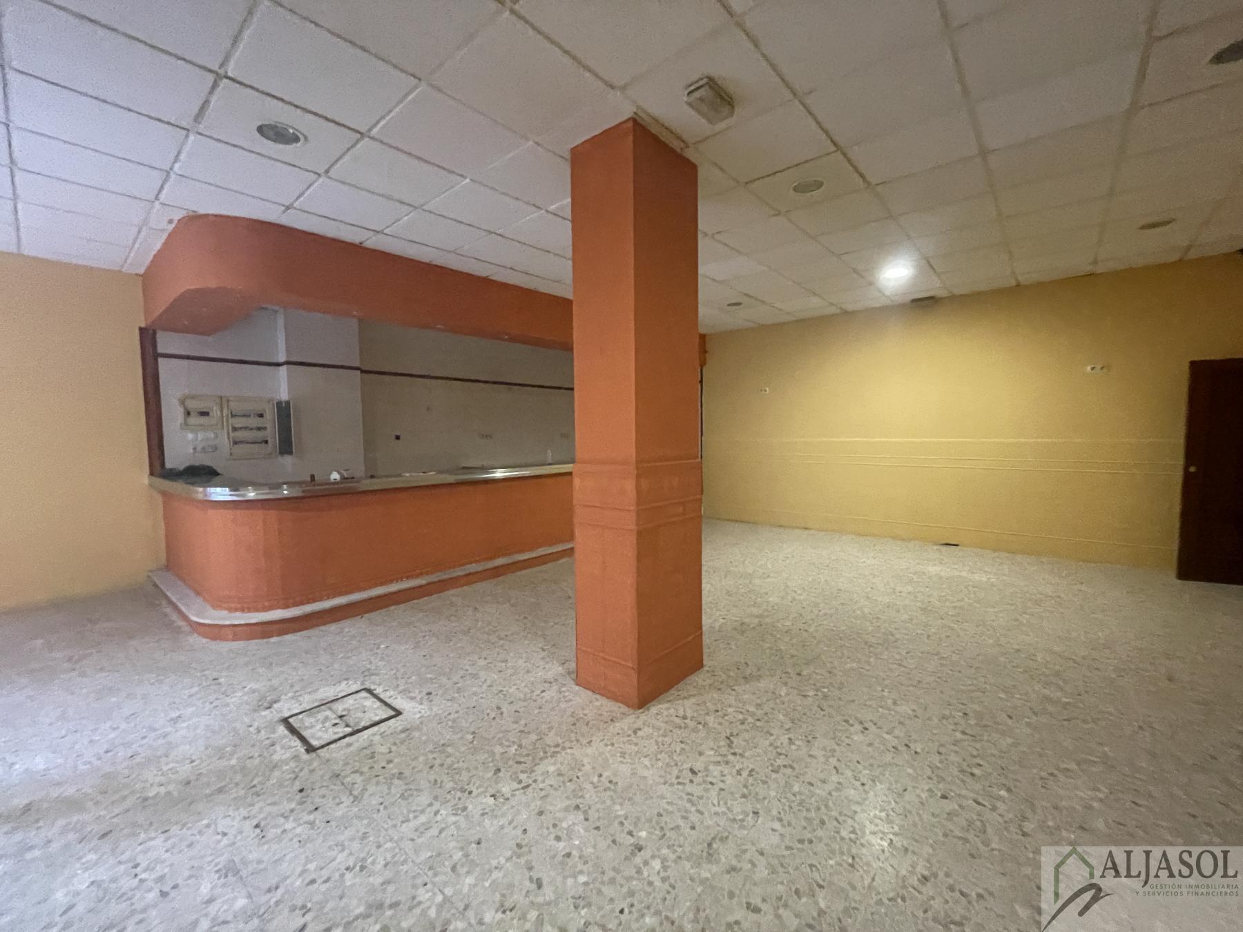 For rent of commercial in San Juan de Aznalfarache