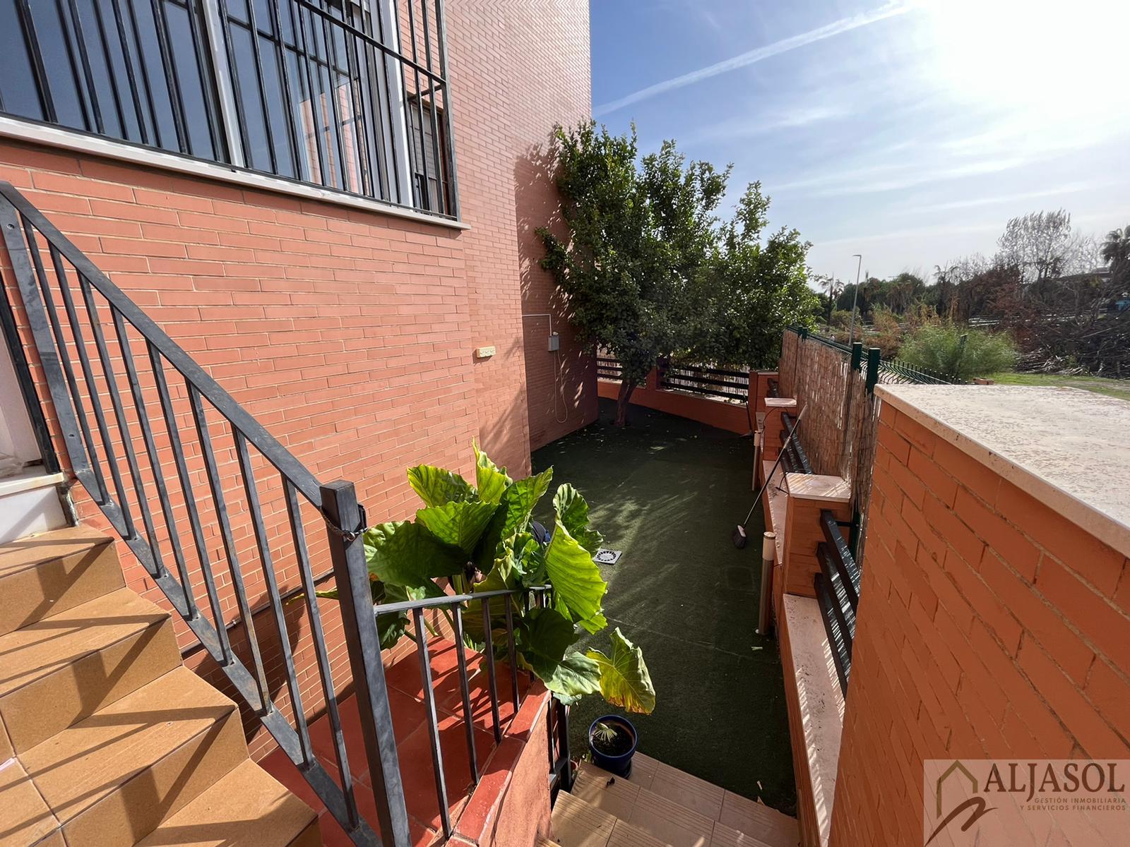 For sale of flat in Camas