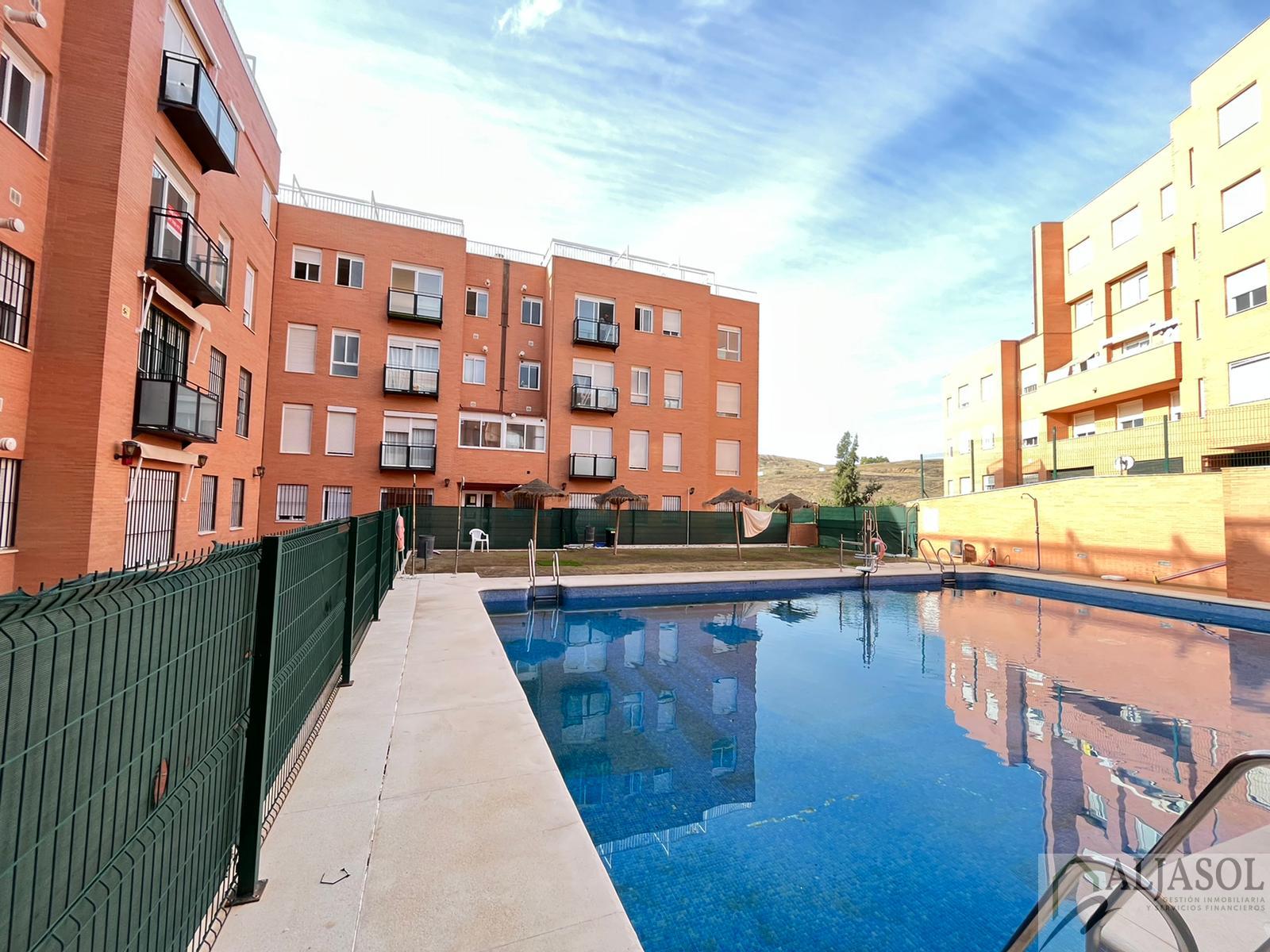 For sale of flat in Camas