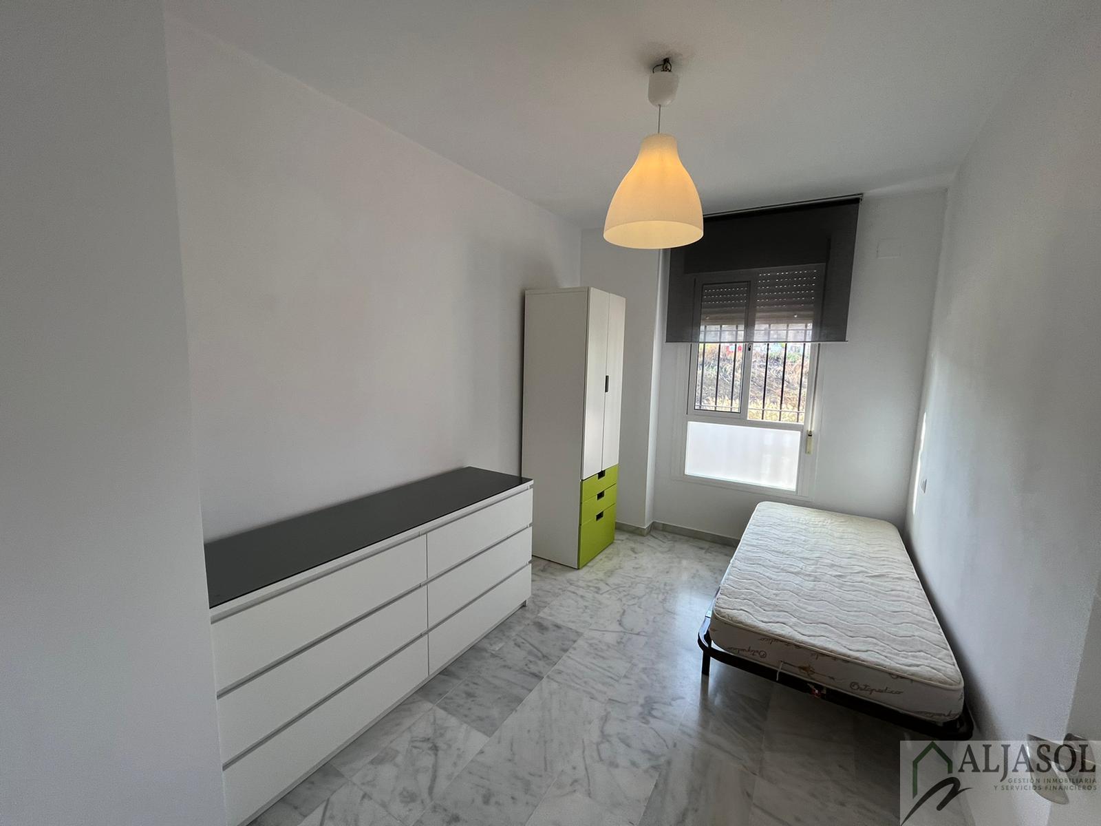 For sale of flat in Camas