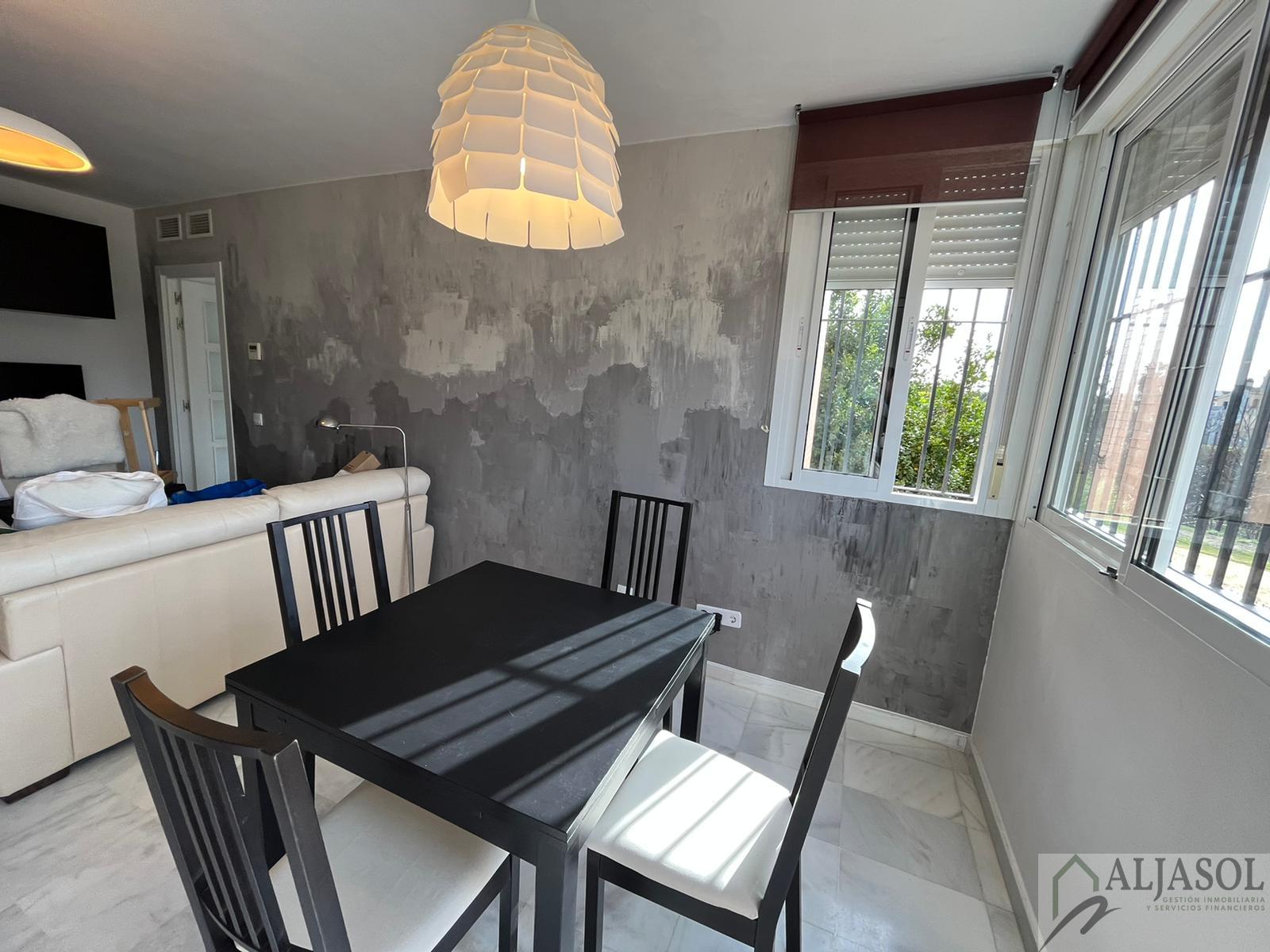 For sale of flat in Camas