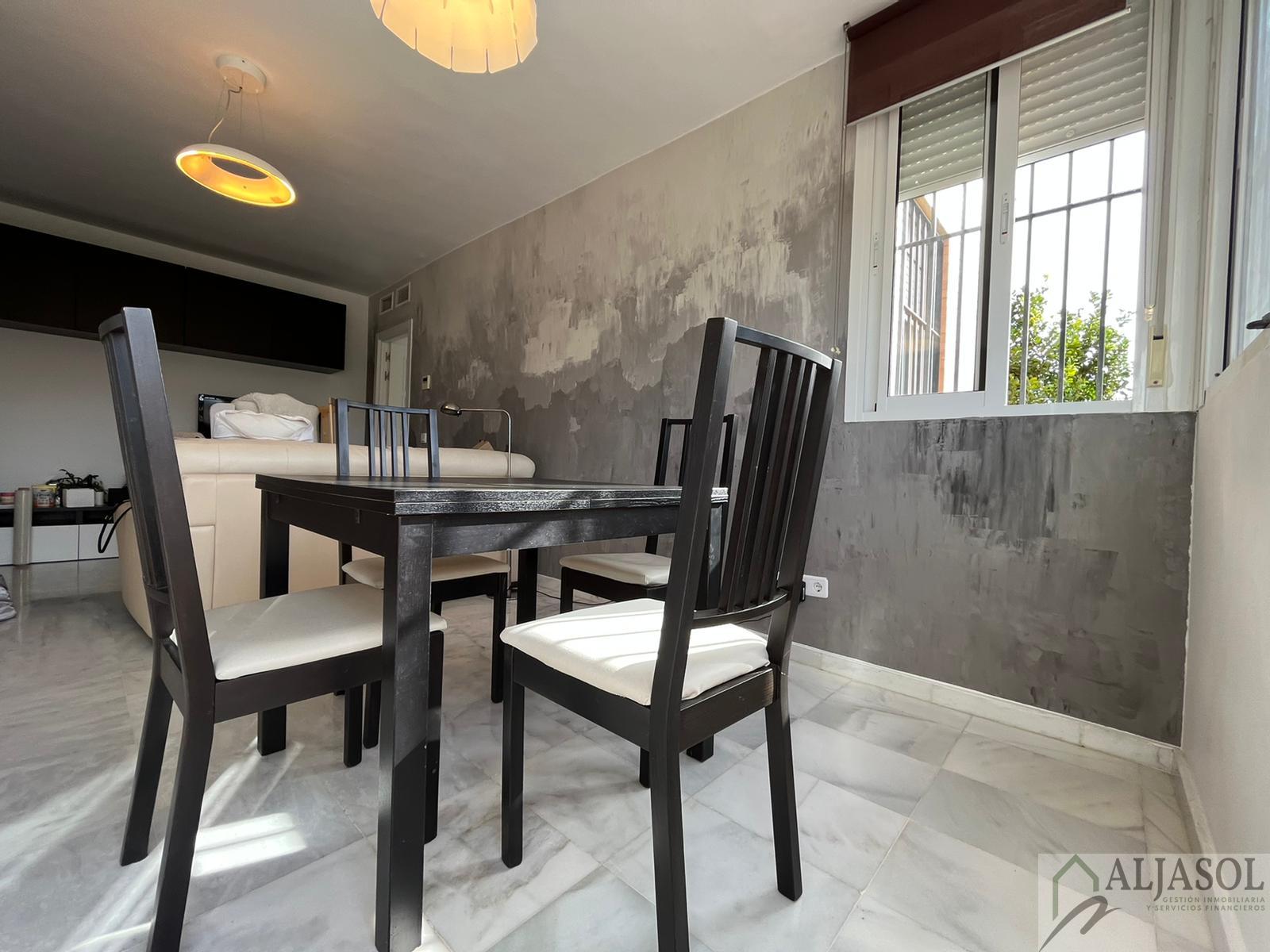 For sale of flat in Camas