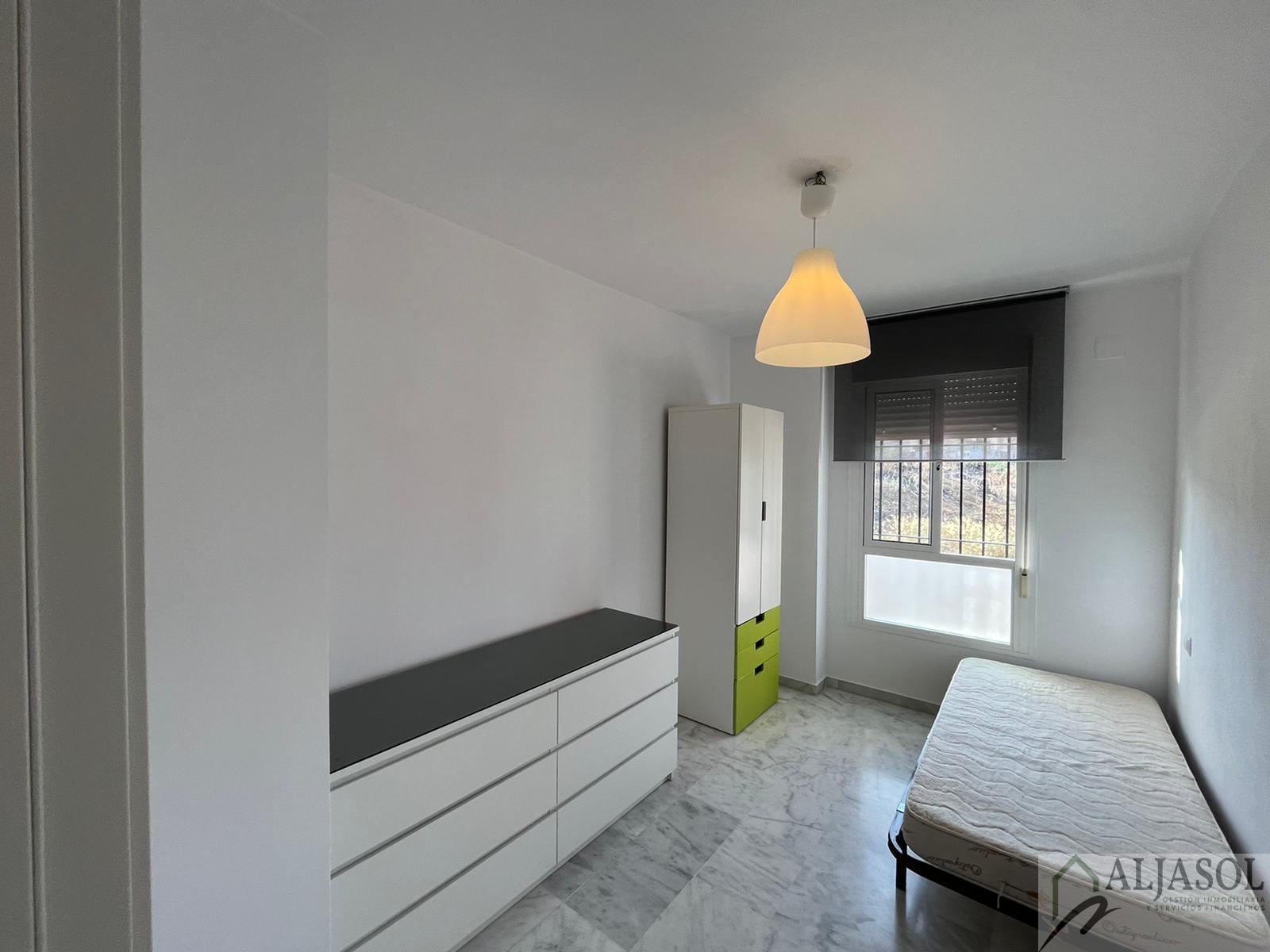 For sale of flat in Camas
