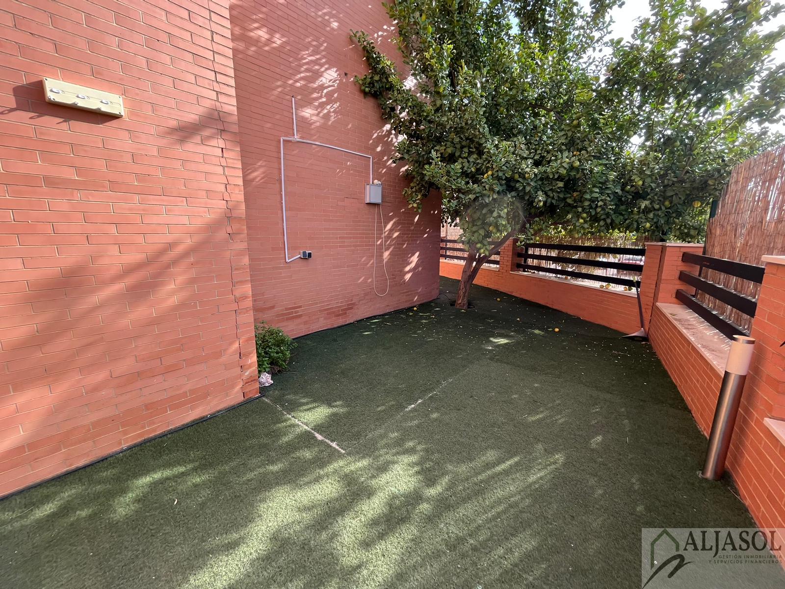 For sale of flat in Camas