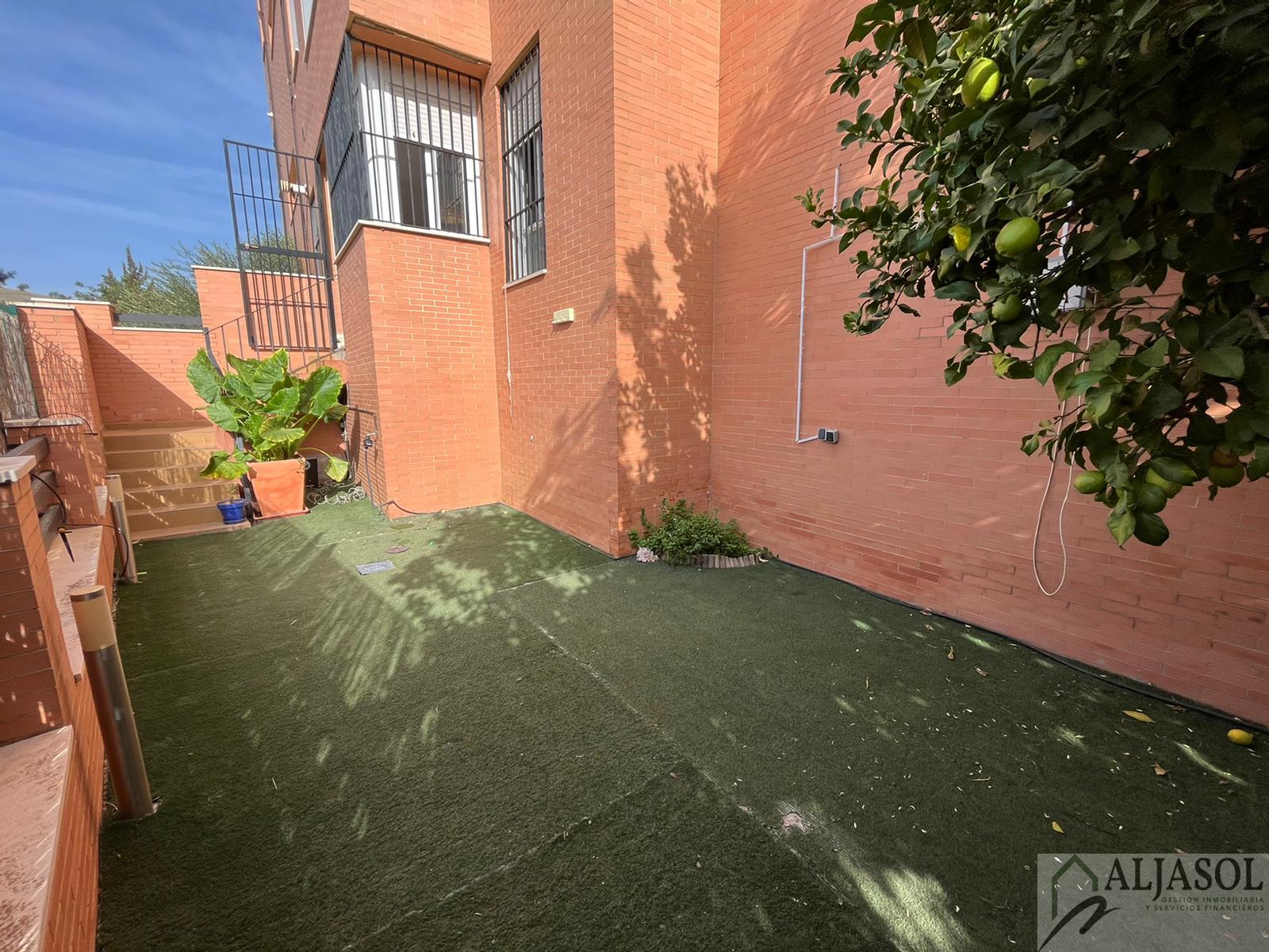 For sale of flat in Camas