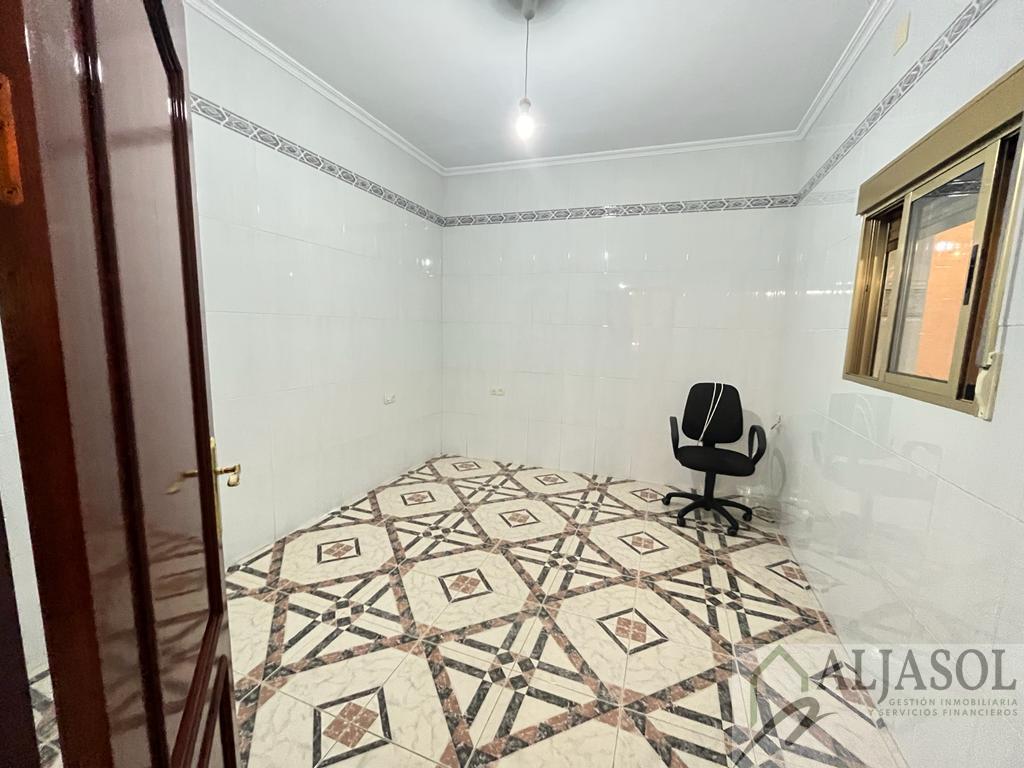 Venta de casa en Sanlúcar la Mayor Venta de casa en Sanlúcar la Mayor